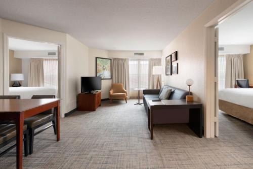 Rogers Hotel | Residence Inn by Marriott Rogers