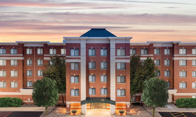 Oak Brook Hotel | Residence Inn by Marriott Chicago Oak Brook