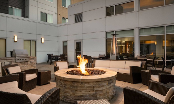 Wauwatosa Hotel | Residence Inn Milwaukee West