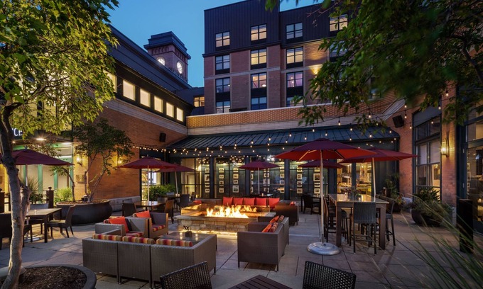 Gateway District Hotel | Residence Inn Minneapolis Downtown at The Depot by Marriott