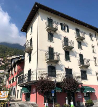 Chiesa in Valmalenco Apartment | Residence Milcar