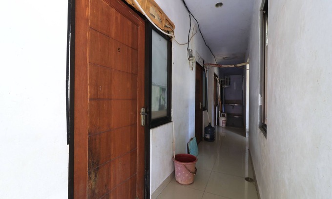 Mampang Prapatan Hotel | Residence Minimalis Mampang