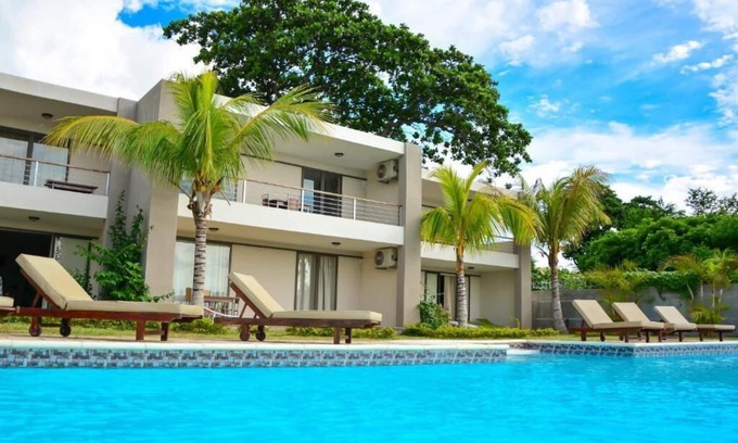 Pointe Aux Sables Apartment | Residence Rivabella
