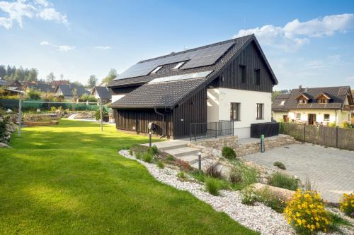 Smrzovka Villa | Residence Smržovka - Luxury House with Swimming Pool, Jacuzzi, Garden and BBQ
