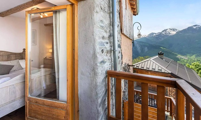 Beranger House | Residence The Barn - Houses & Villas for 8 People
