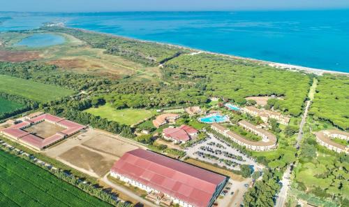 Arborea Apartment | Residence with swimming-pool in Arborea just 300 meters from the beach
