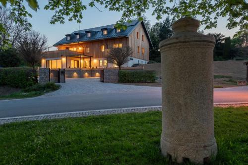 Zelnava House | Resort - D9