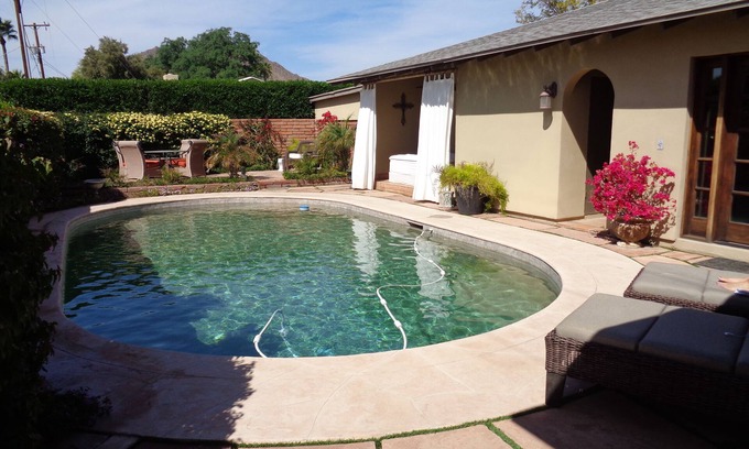 South Scottsdale House | Resort-style home! Cozy, multi-million dollar neighborhood. MINUTES TO OLD TOWN!