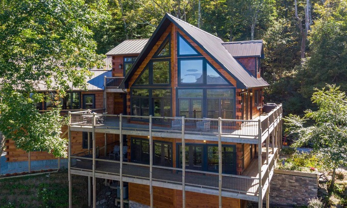 Blowing Rock Cabin | Rested Traveler - Pet Friendly log cabin with views, pool table & hot tub near Blowing Rock!