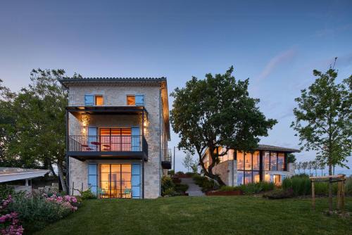 Montagudet House | Restored French Estate In Medieval Lauzerte