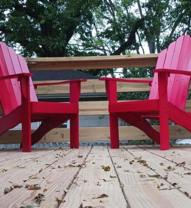 Midfield House | Retreat From The Madness