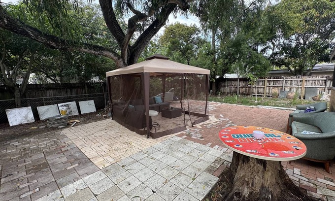 Pompano Beach House | Retreats at Pompano Beach, Florida