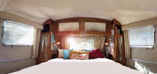 South Oceanside House | Retro Star-Wagon, Ocean Breez at Studios