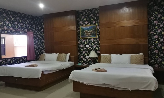 Damnoen Saduak Hotel | Reurn Thai Resort Ratchaburi