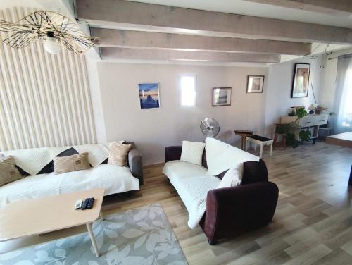 Le Pradet Apartment | Reve azur plage en duplex coeur de village