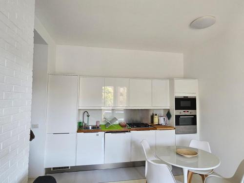 Rho Apartment | Rho garden suite