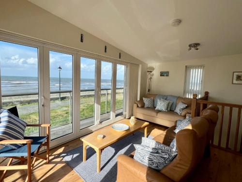 Aberaeron House | Rhos Helyg - Beach-side luxury stylish house