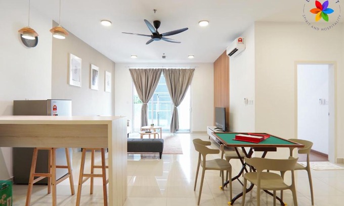 Kampung Puah Seberang Apartment | RICA @ Near KLCC #4pax #2carparks #Netflix