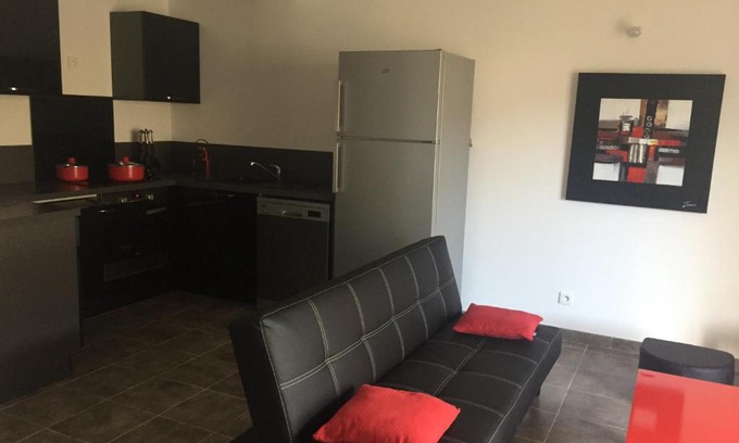 Favone House | Richarles