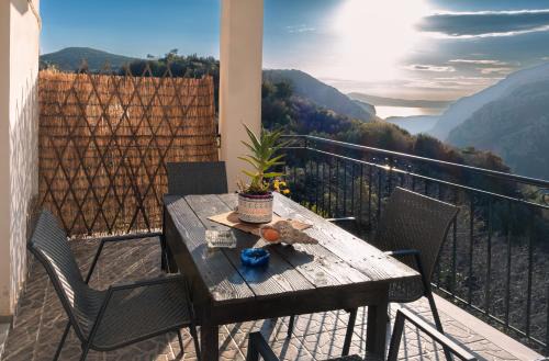 Pigadia Apartment | Ridomo Canyon Apartment