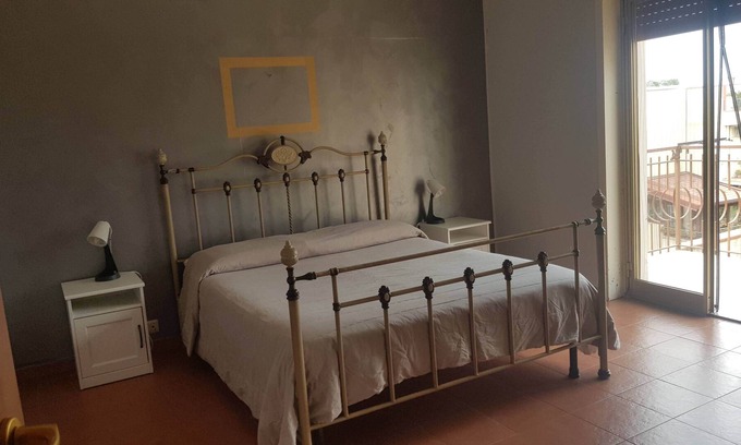 Rometta Marea Apartment | Rimta House