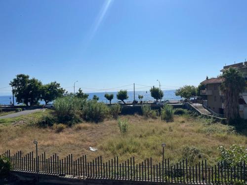 Sant'Anna Apartment | Riposto Sea & Etna View Retreat