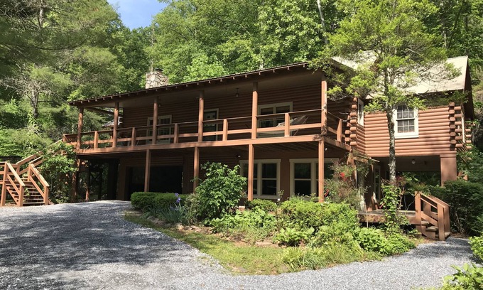 Whittier Cabin | Rippling Water Lodge - a fisherman's paradise