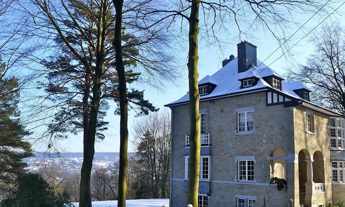 Spa Villa | Ritzy Villa in Spa with Sauna, Recreation and Playroom