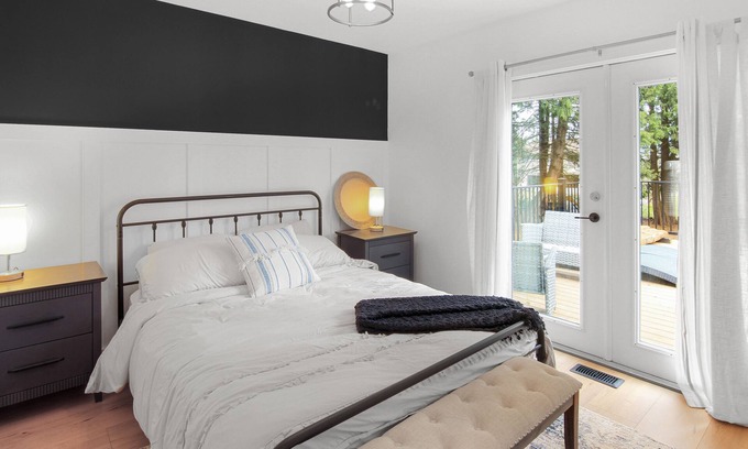 Lake Errock House | River Dreams - Sandy Beach!