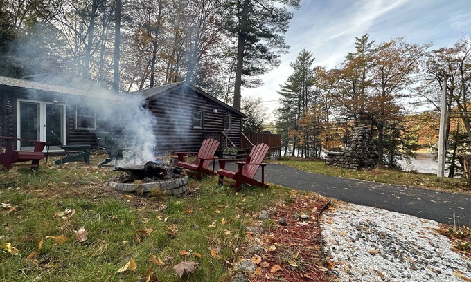 Lake Luzerne-Hadley Cabin | River Front Private Adirondacks Log Cabin