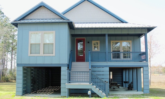 Theodore House | River House minutes to Dauphin Island. Perfect getaway for quiet peaceful rest