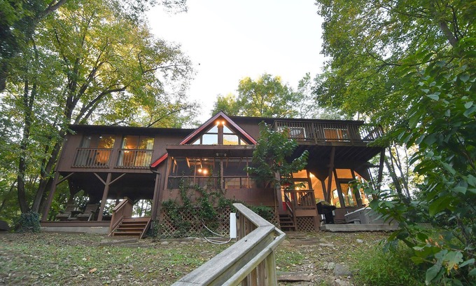 Great Cacapon Cabin | River Time Cabin -time Floats Away!