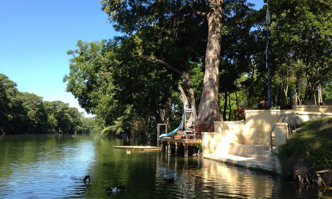Center Point House | Riverfront House on Guadalupe-3BR W/Opt 4BR -Texas Hill Country-Day's Away House