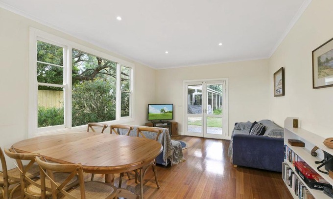 Anglesea House | Rivernook - BYO Linen