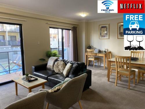Perth Central Business District Apartment | RIVERSIDE CITY VIEW PARKING NETFLIX WIFI WINE FREE