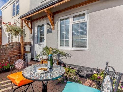 Reedham House | Riverside Cottage