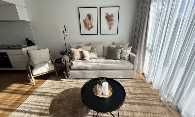 Albert Town Apartment | Riverside Escape Summ