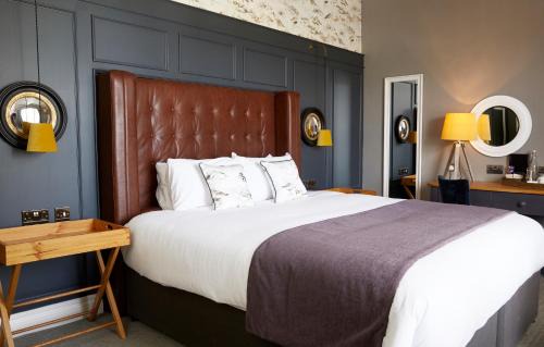 Eaton Mascott Hotel | Riverside Inn by Chef & Brewer Collection