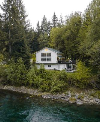Concrete House | Riverside Retreat on Skagit River