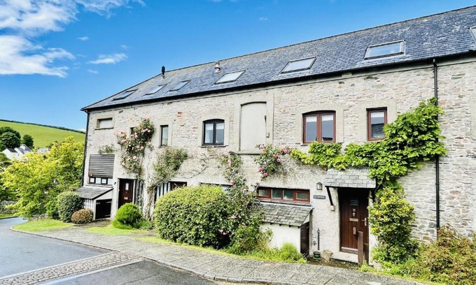 Dittisham House | Riverview - Family river retreat a short walk from the quay