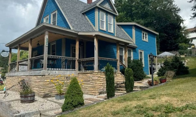 Thomas Apartment | Riverview on Spruce - A gem in the heart of Thomas, WV