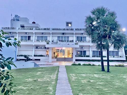 Chirala Resort | Riviera Beach Resort