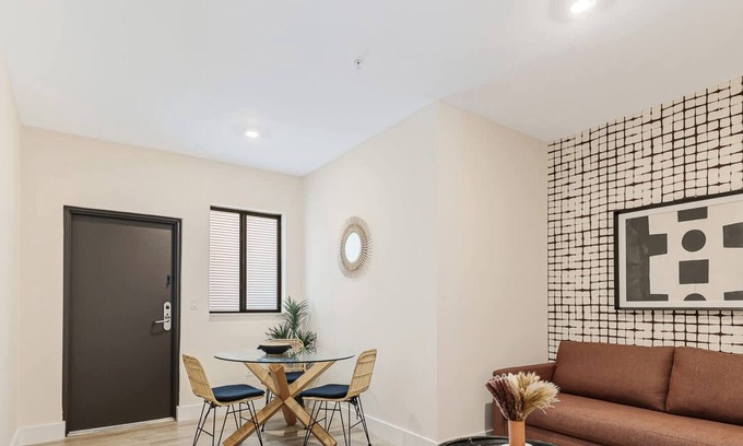 Midtown House | Roami at The Palace | 2 Bedroom | King