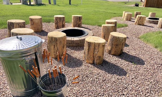 Rockerville Hotel | Rockerville Lodge & Cabins