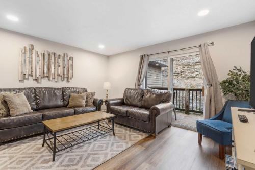 Branson House | Rockwall Duo - Cottage & Lodge Combo