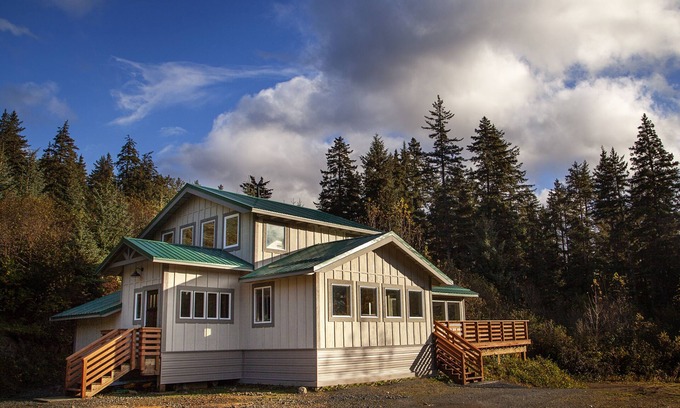 Seldovia House | Rocky Ridge Retreat