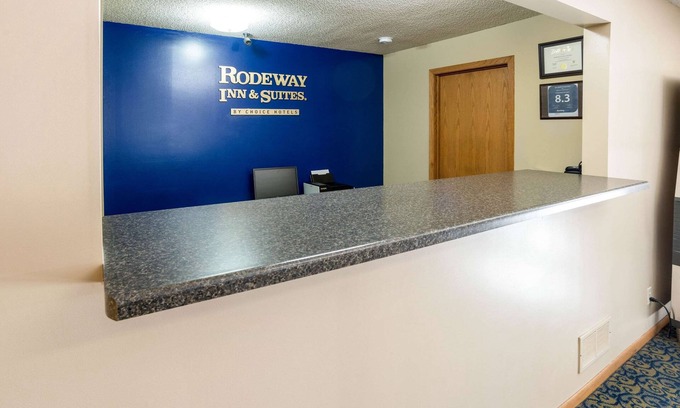 Austin Hotel | Rodeway Inn & Suites