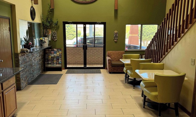 Moriarty Hotel | Rodeway Inn