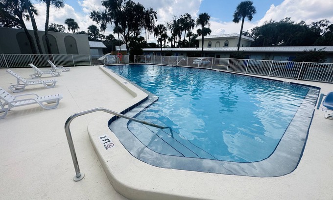 Silver Springs Hotel | Rodeway Inn