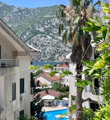Risan Apartment | Roman Gardens Studio Apartment